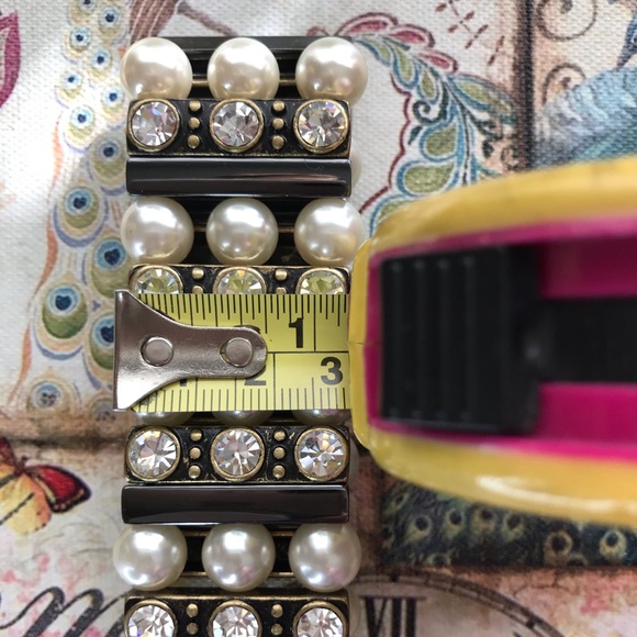 Pearls Swarovski Crystal Genuine Hematite Bracelet - Picture 11 of 16